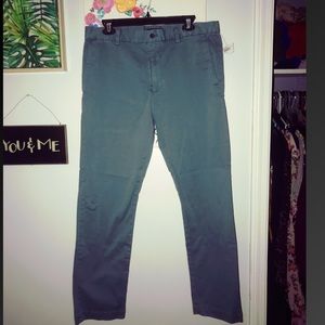 Men’s Banana Republic Green Khaki Pants💚